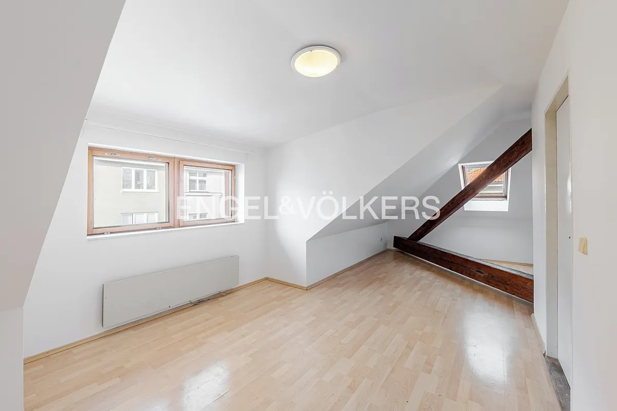 Pronájem bytu 1+1 43 m²